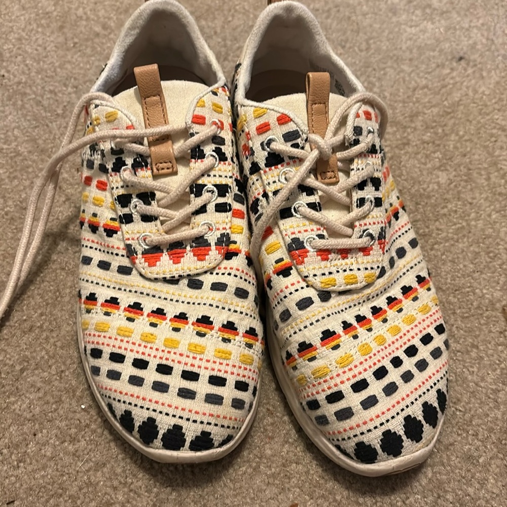 Pattern Toms
